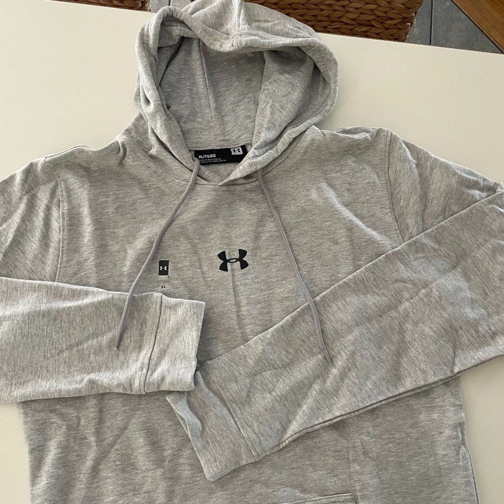Under Armour Hooded Sweatshirt Womens XL NWOT